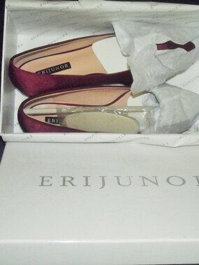 Pair of Womens Erijunor Burgundy Wedding Flats, Sz 6.5---NIB